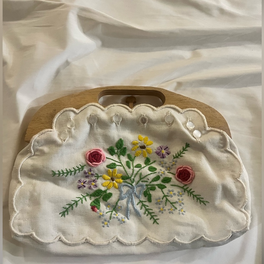 Vintage Wooden handle embroidered floral clutch
